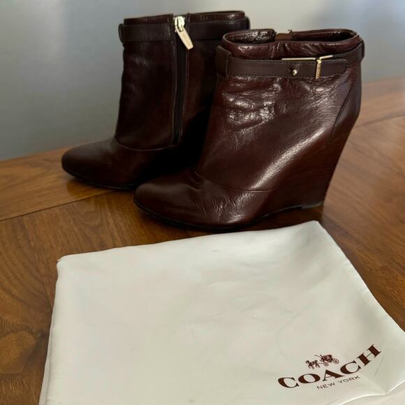 Coach Boots Melody Womens Size 7 Brown Leather Side Zip Wedge Ankle Booties - Picture 1 of 10